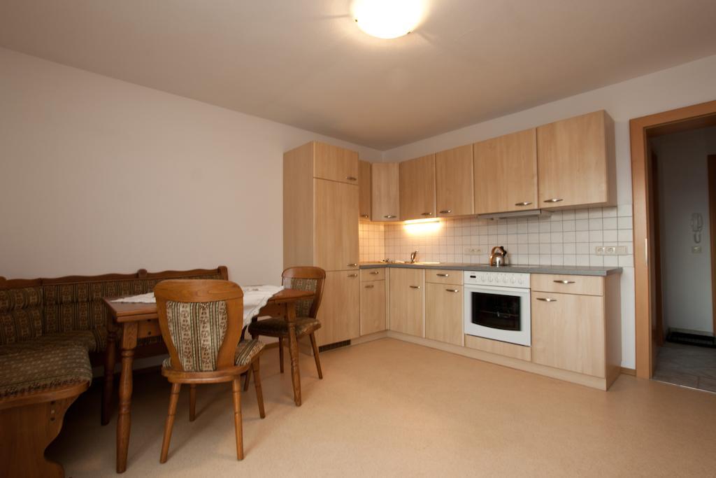 Appartment Laerchenalm سانكت مارتن ام تنيسي الغرفة الصورة